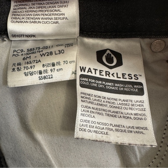 Levi’s Mid Rise Skinny Stretch Jeans - Picture 4 of 4